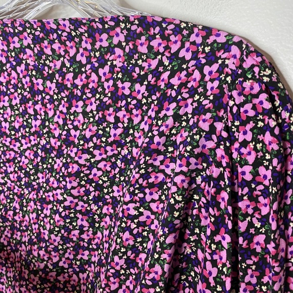 Zara Asymmetrical Hem Floral V Neck Blouse Small - Picture 9 of 9